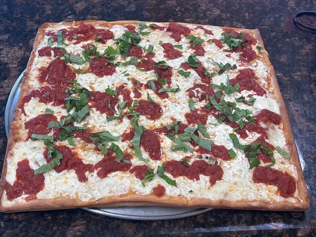 Grandma Pizza.