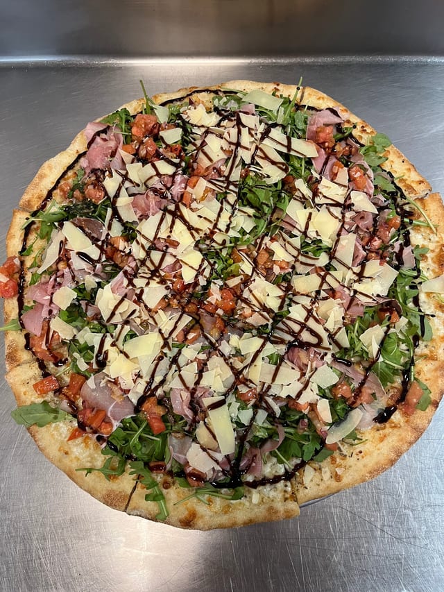 Arugula Salad Pizza.