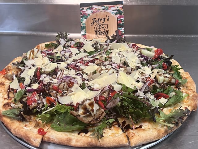 Salad Pizza.